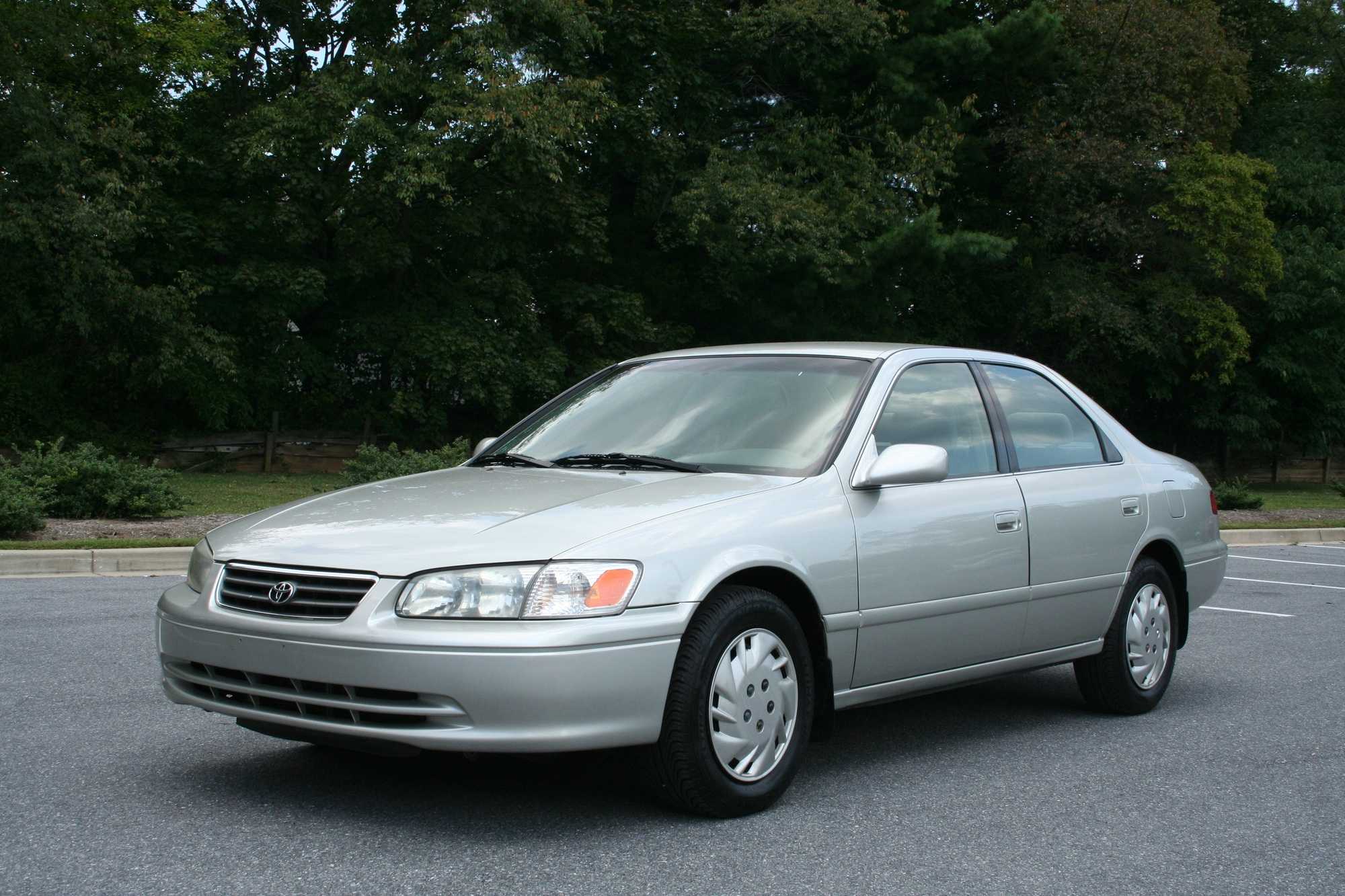 Toyota camry 5 (2001-2006)